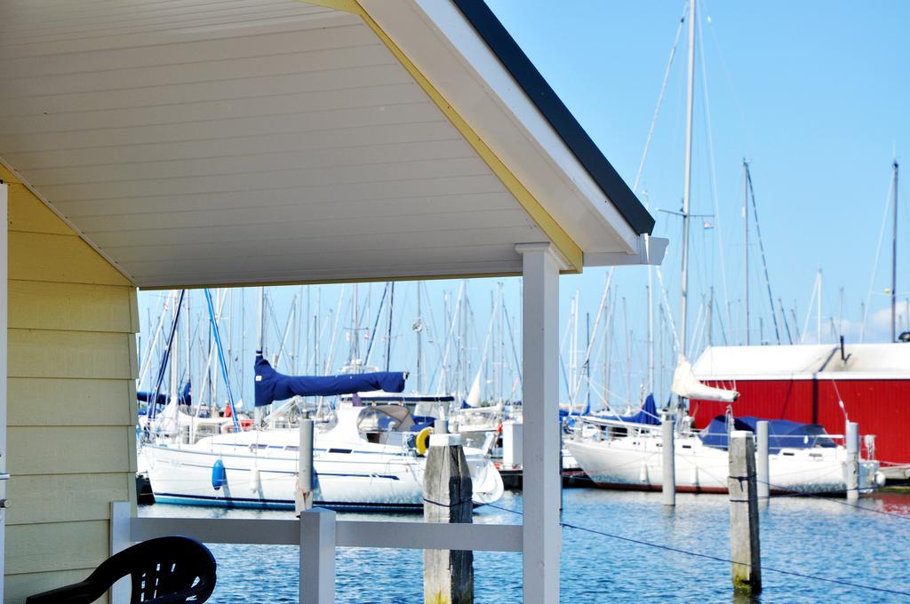 Bestmarine Waterchalets Flevo Marina Lelystad Room photo