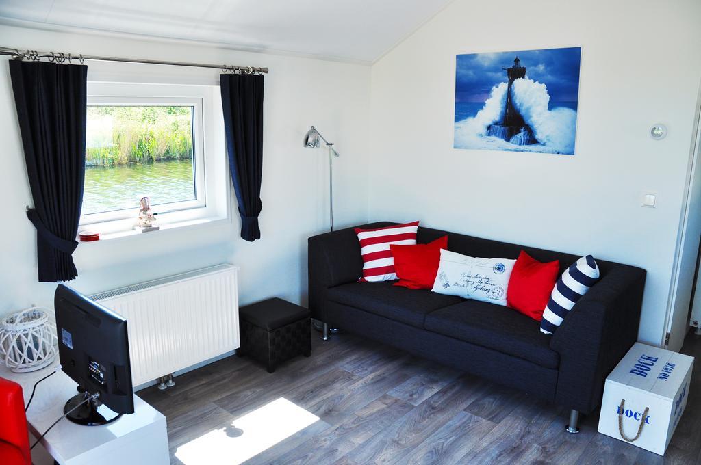 Bestmarine Waterchalets Flevo Marina Lelystad Room photo