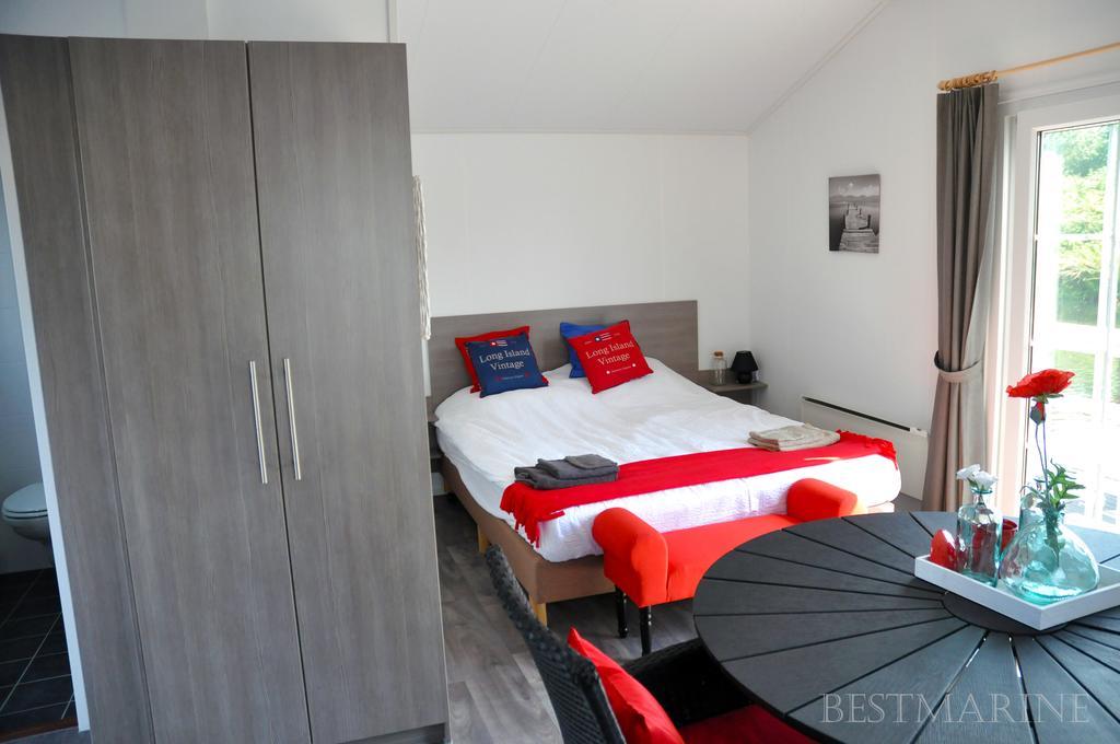 Bestmarine Waterchalets Flevo Marina Lelystad Room photo