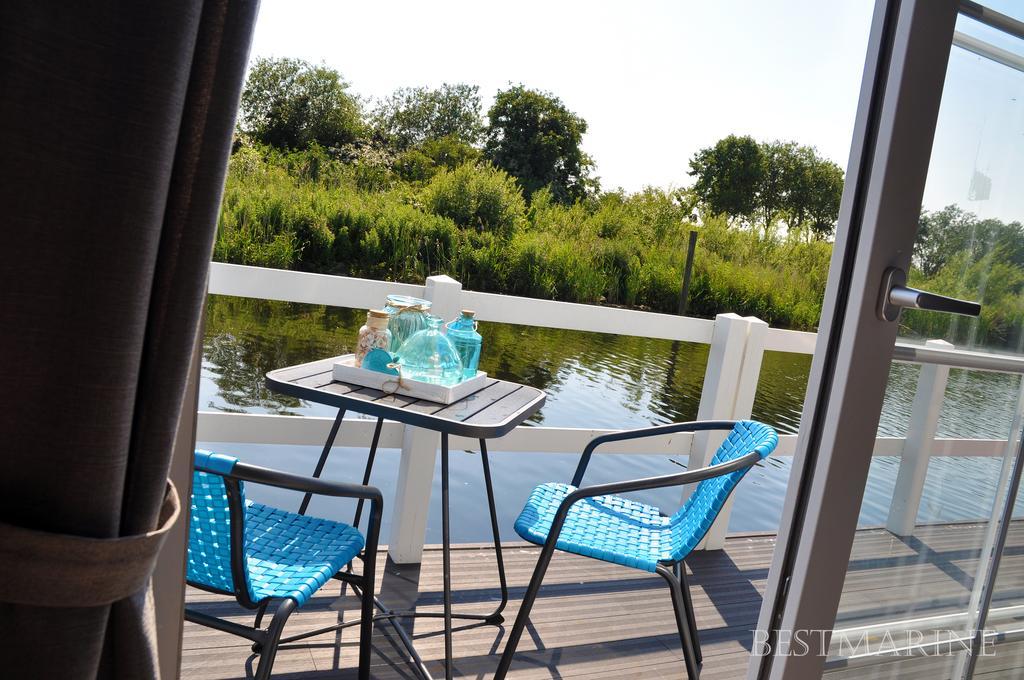 Bestmarine Waterchalets Flevo Marina Lelystad Room photo