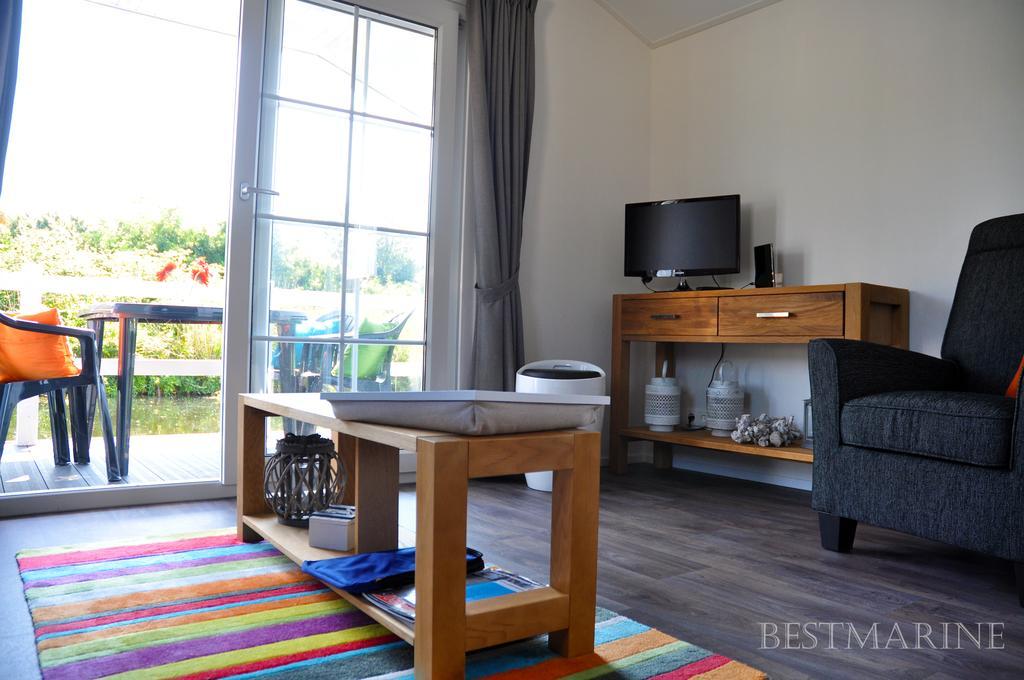 Bestmarine Waterchalets Flevo Marina Lelystad Room photo