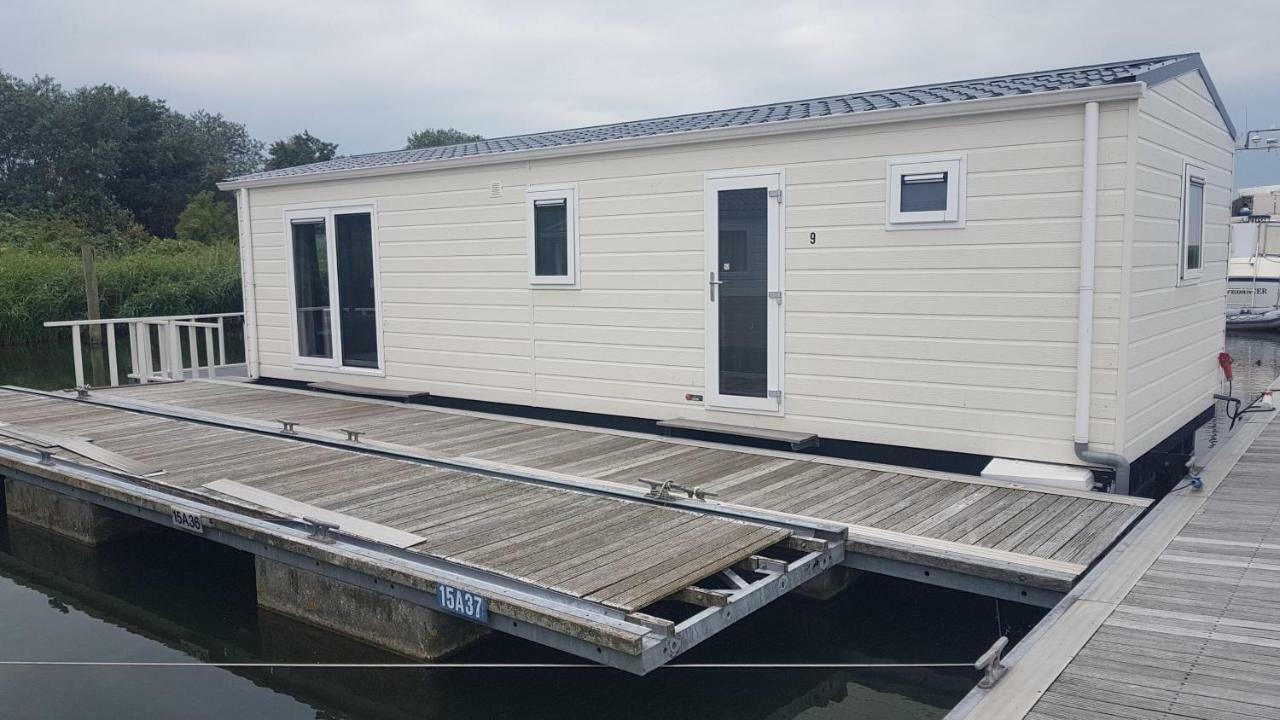 Bestmarine Waterchalets Flevo Marina Lelystad Exterior photo